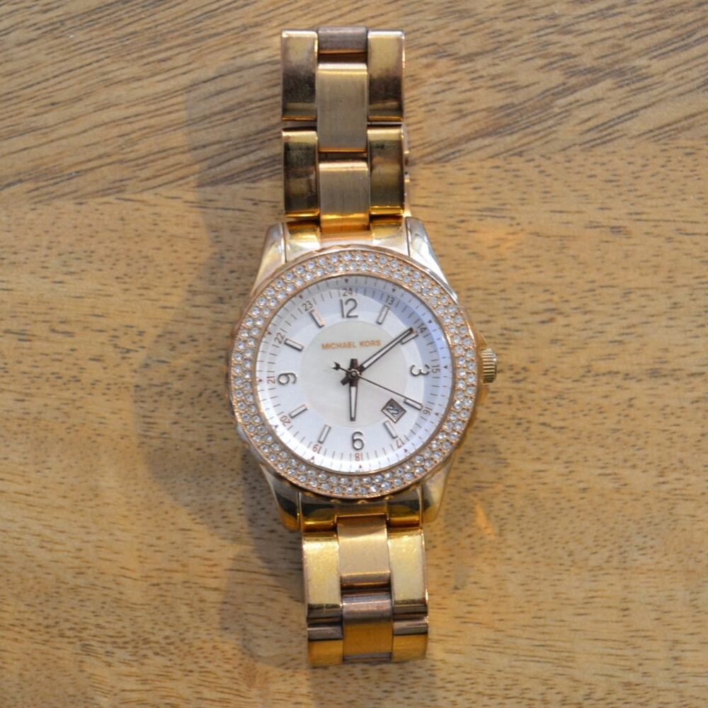 Michael Kors Gold Tone Wrist Watch MK5403 Analog